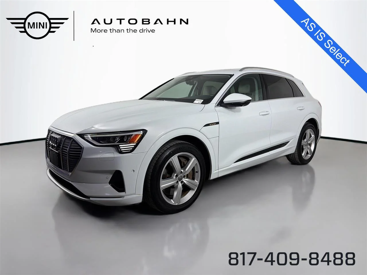 2019 Audi e-tron Premium Plus's photo