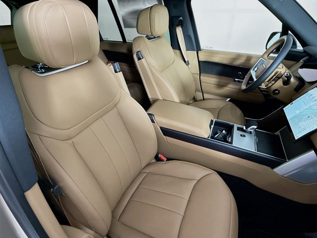 New 2026 Batumi Gold Land Rover SE image 29