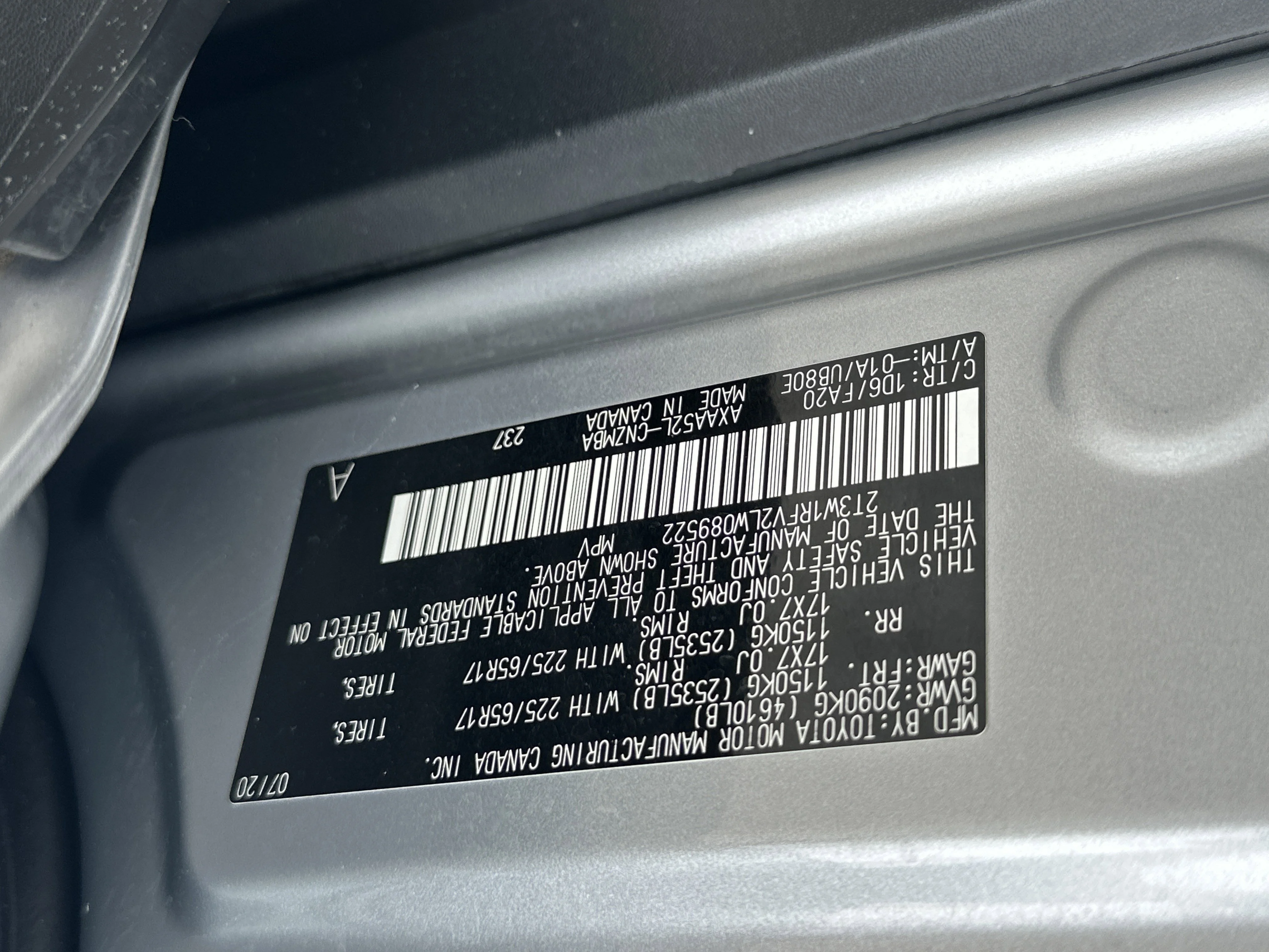 Used 2020 Silver Sky Metallic Toyota XLE image 36