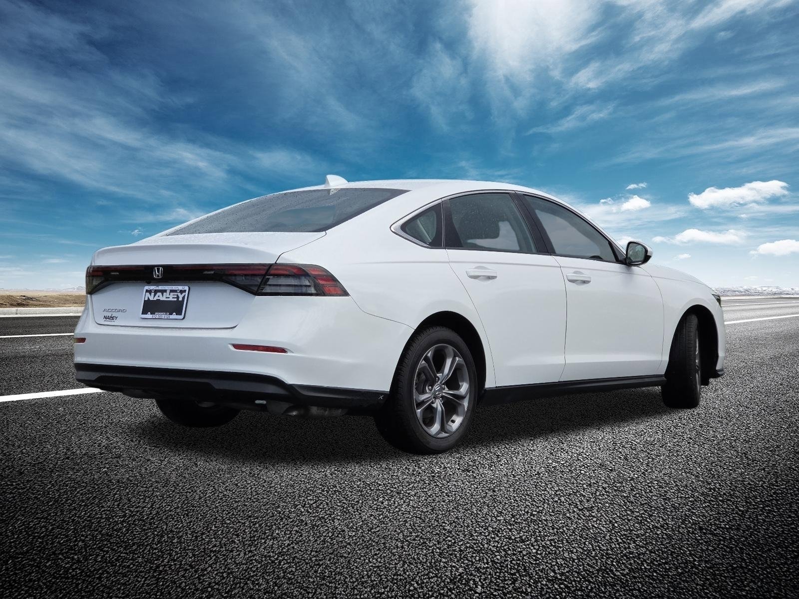 2023 Honda Accord EX - Photo 18