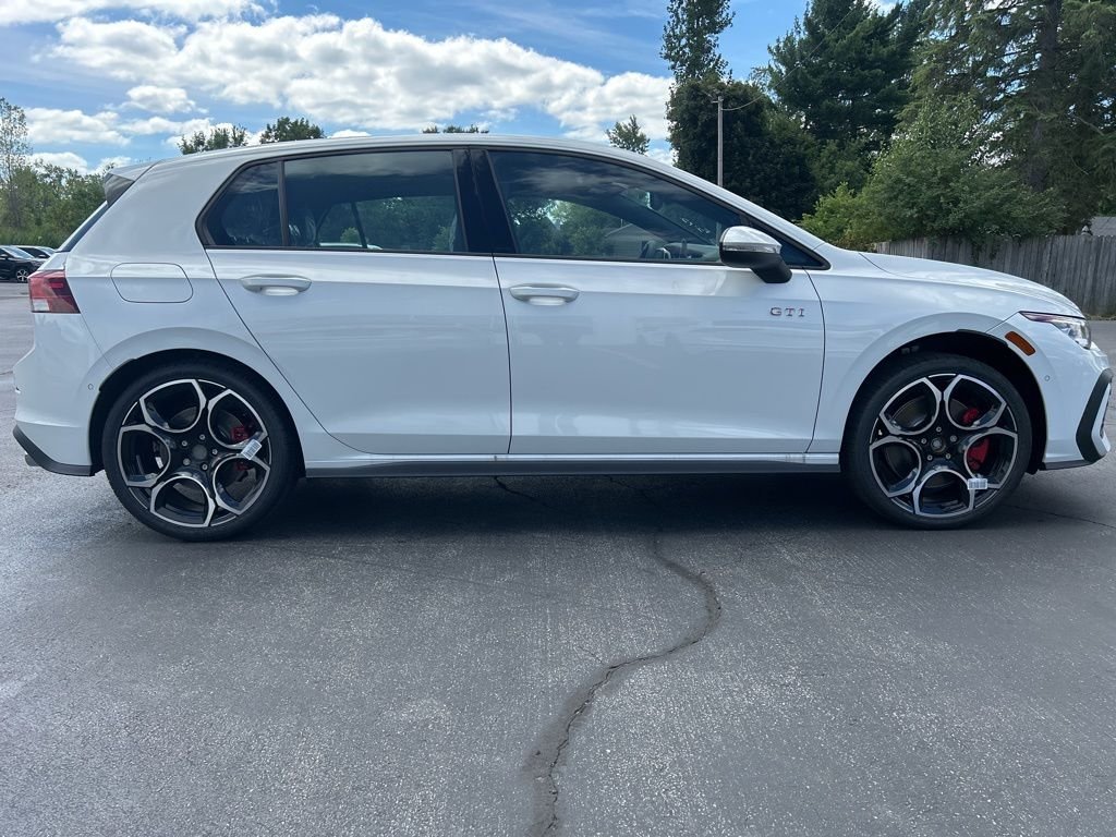 2025 Volkswagen Golf GTI Autobahn - Photo 6