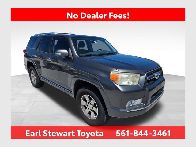 Used 2011 Gray Toyota SR5 image 1