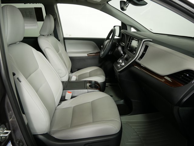 Certified Used 2020 Predawn Gray Mica Toyota Limited w/ Premium Pkg image 17