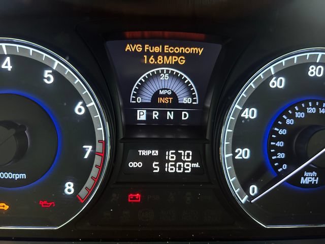 Used 2011 Platinum Metallic Hyundai Signature image 2