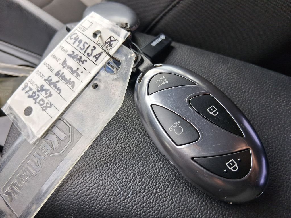 Certified Used 2025 Gray Hyundai SEL Sport image 21