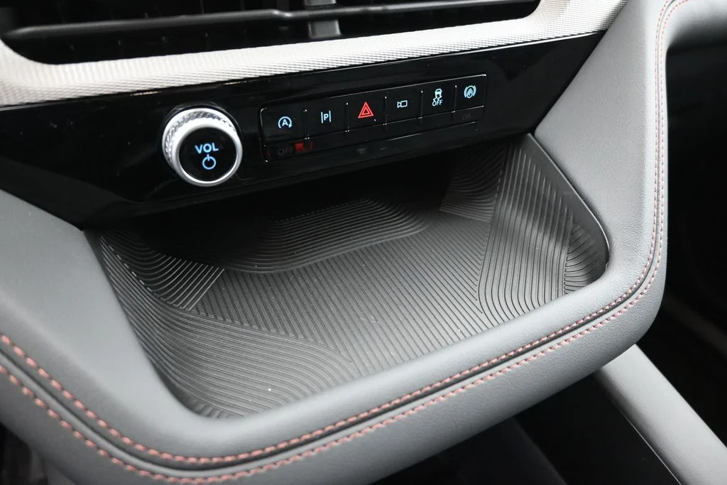 New 2026 Agate Black Metallic Ford Active image 16