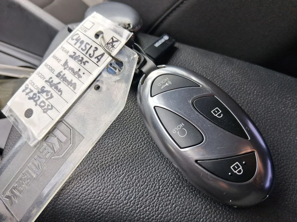 Certified Used 2025 Gray Hyundai SEL Sport image 21