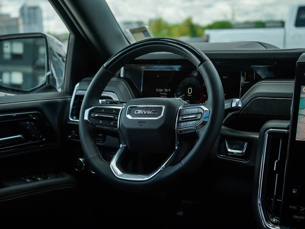 New 2026 Sterling Metallic GMC Elevation image 17