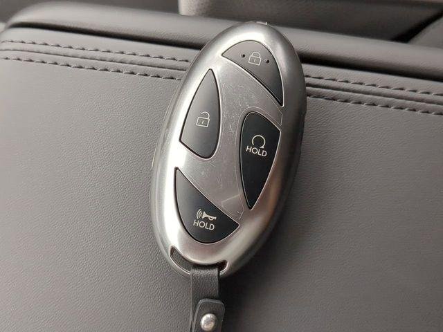 New 2026 Black Hyundai SE FWD image 27