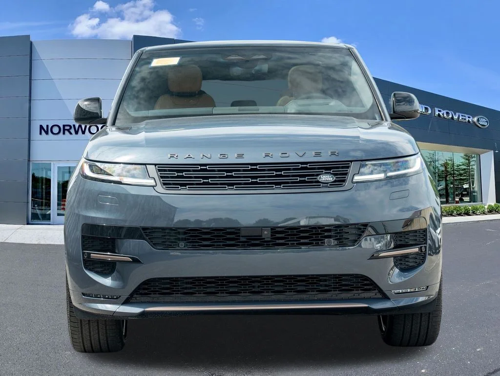 New 2026 Varesine Blue Land Rover Dynamic SE image 2