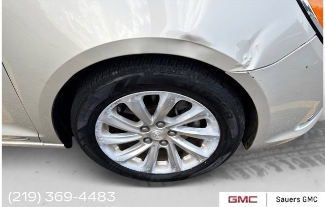 Used 2016 SPARKLING SILVER METALLIC Buick Base image 25