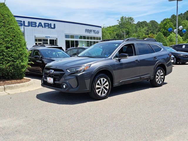 2025 Subaru Outback Premium's photo