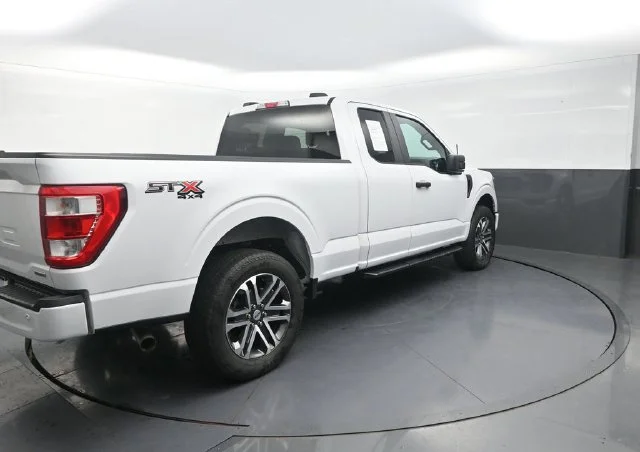 Used 2023 White Ford XL image 10