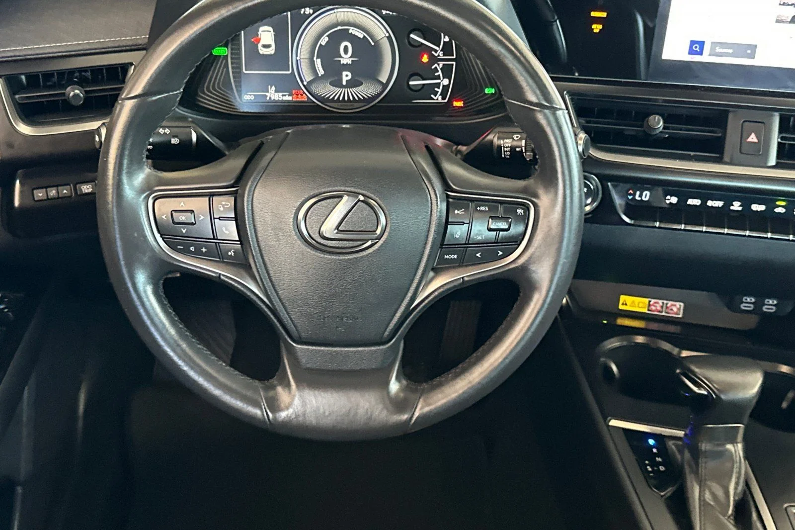 Used 2024 Green Pearl Lexus 250h Base image 11