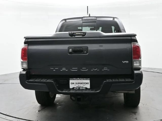 Used 2018 Magnetic Gray Metallic Toyota SR5 image 6
