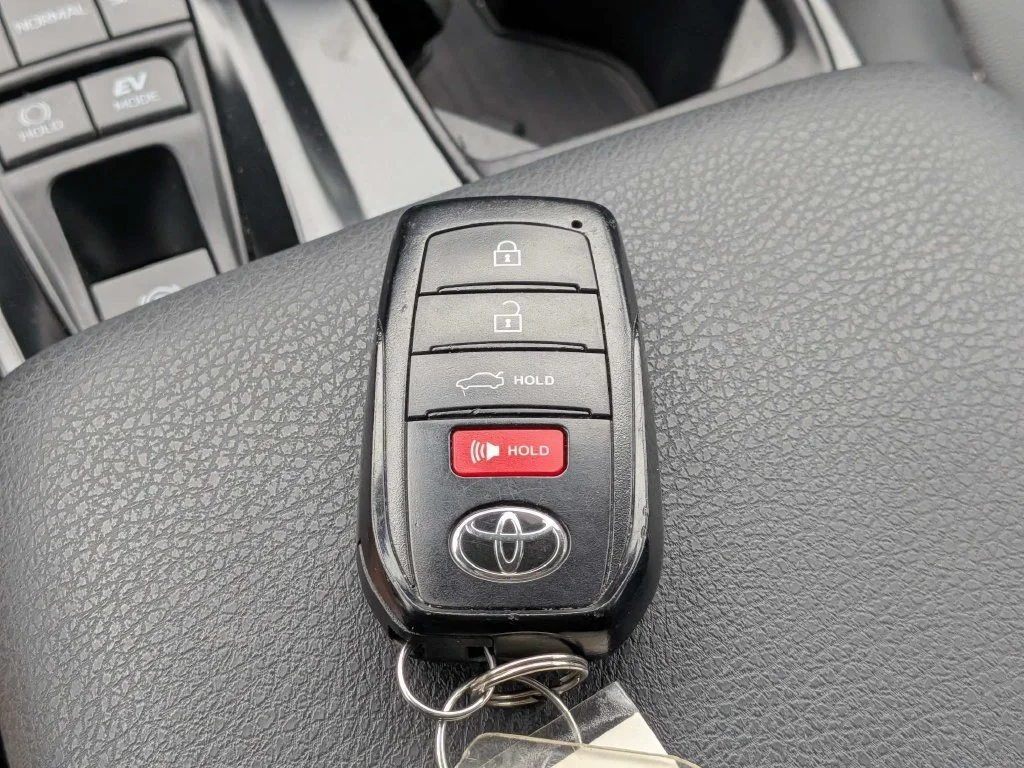 Certified Used 2025 Ocean Toyota SE image 29