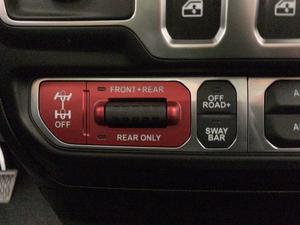 2025 Jeep Wrangler 2-Door Rubicon - Photo 9