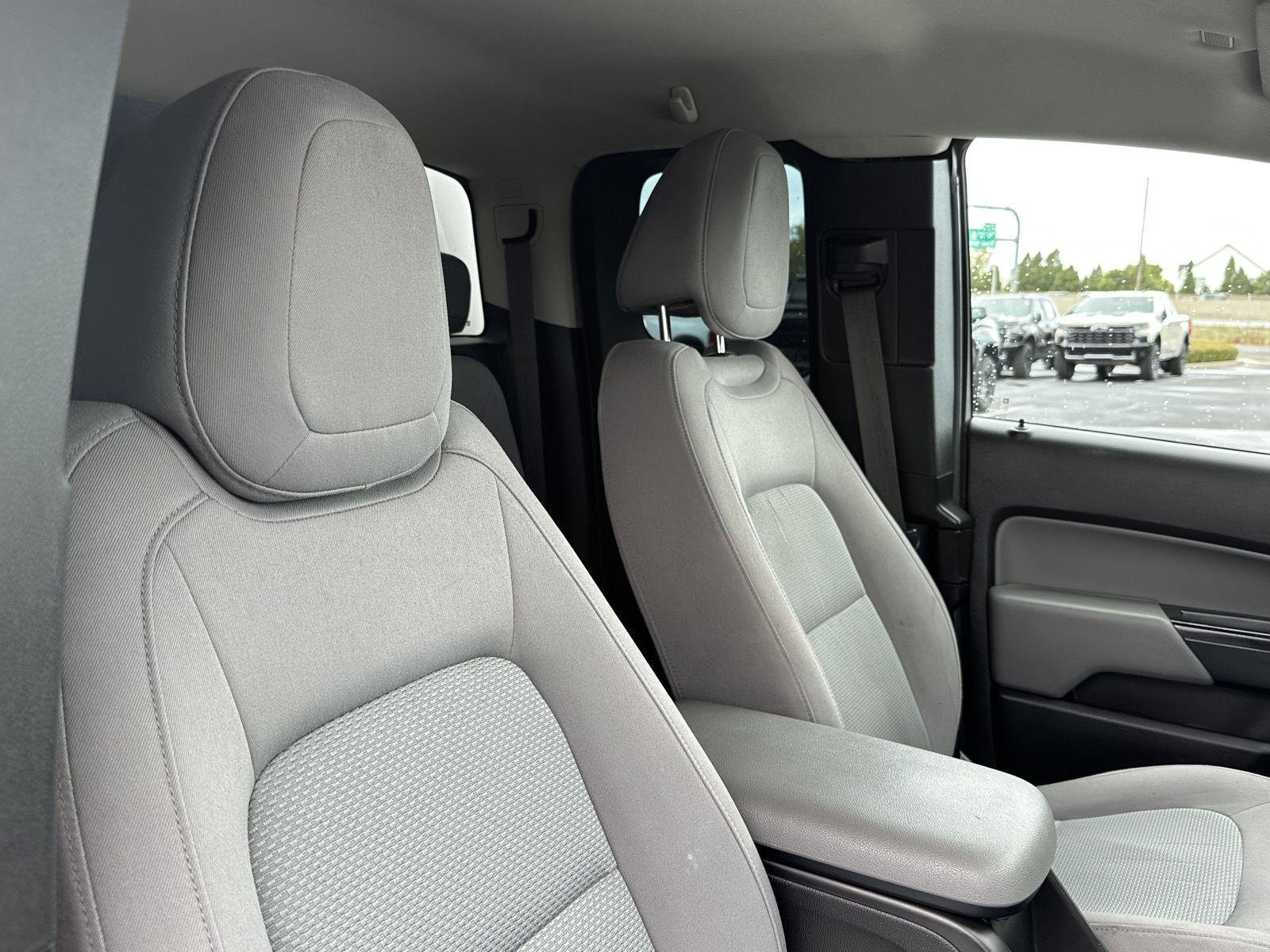 Used 2016 SUMMIT WHITE Chevrolet 2WD WT image 39