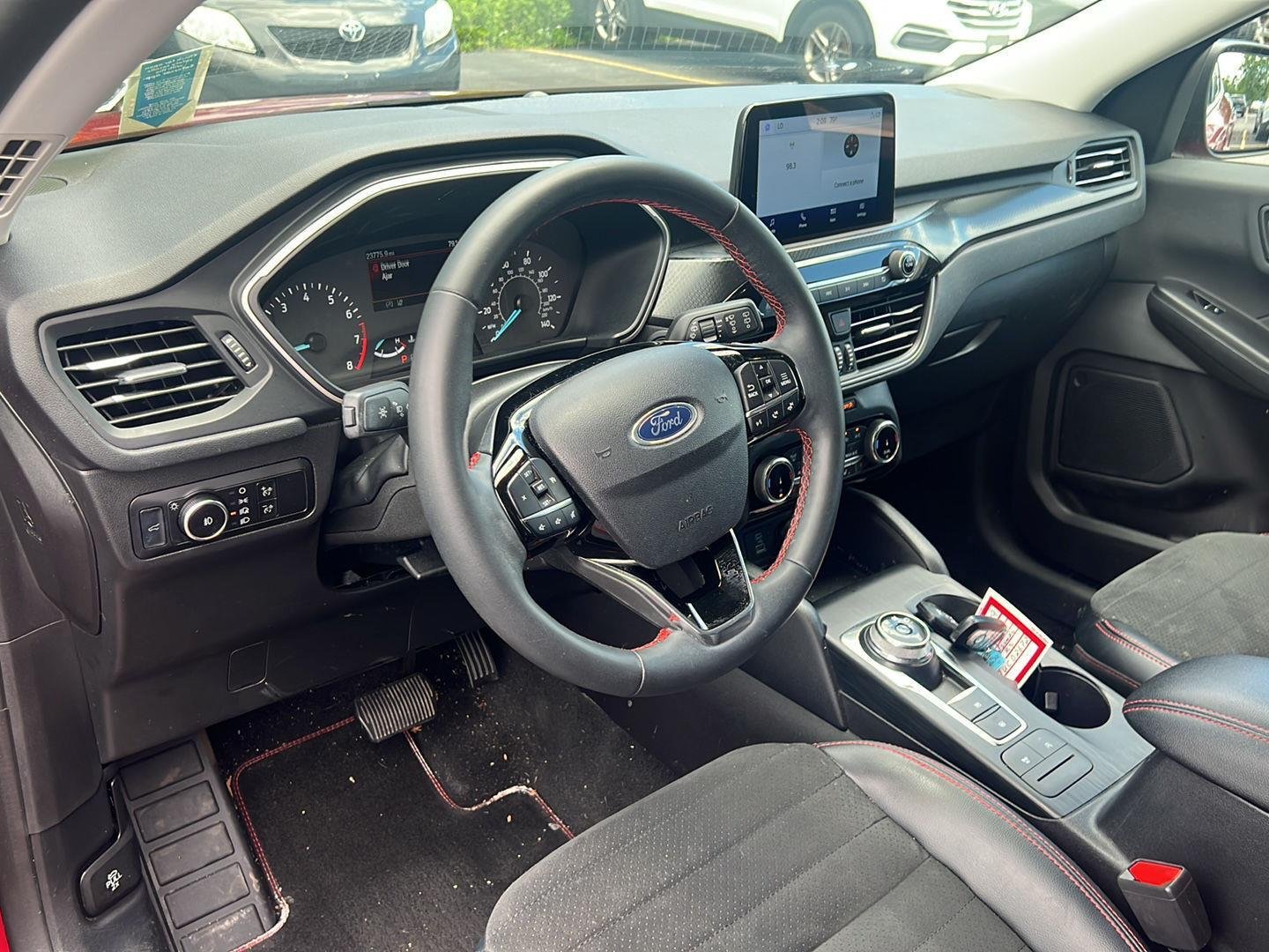 Used 2022 Rapid Red Metallic Tinted Clearcoat Ford SEL image 4