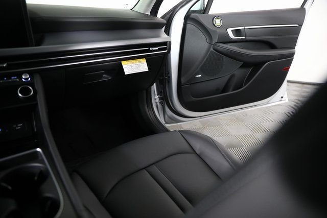 2025 Hyundai Sonata Hybrid Limited - Photo 22