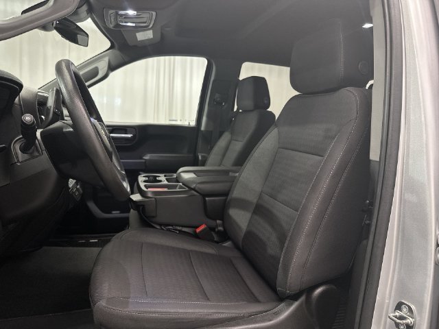 Used 2022 Silver Chevrolet Custom image 16
