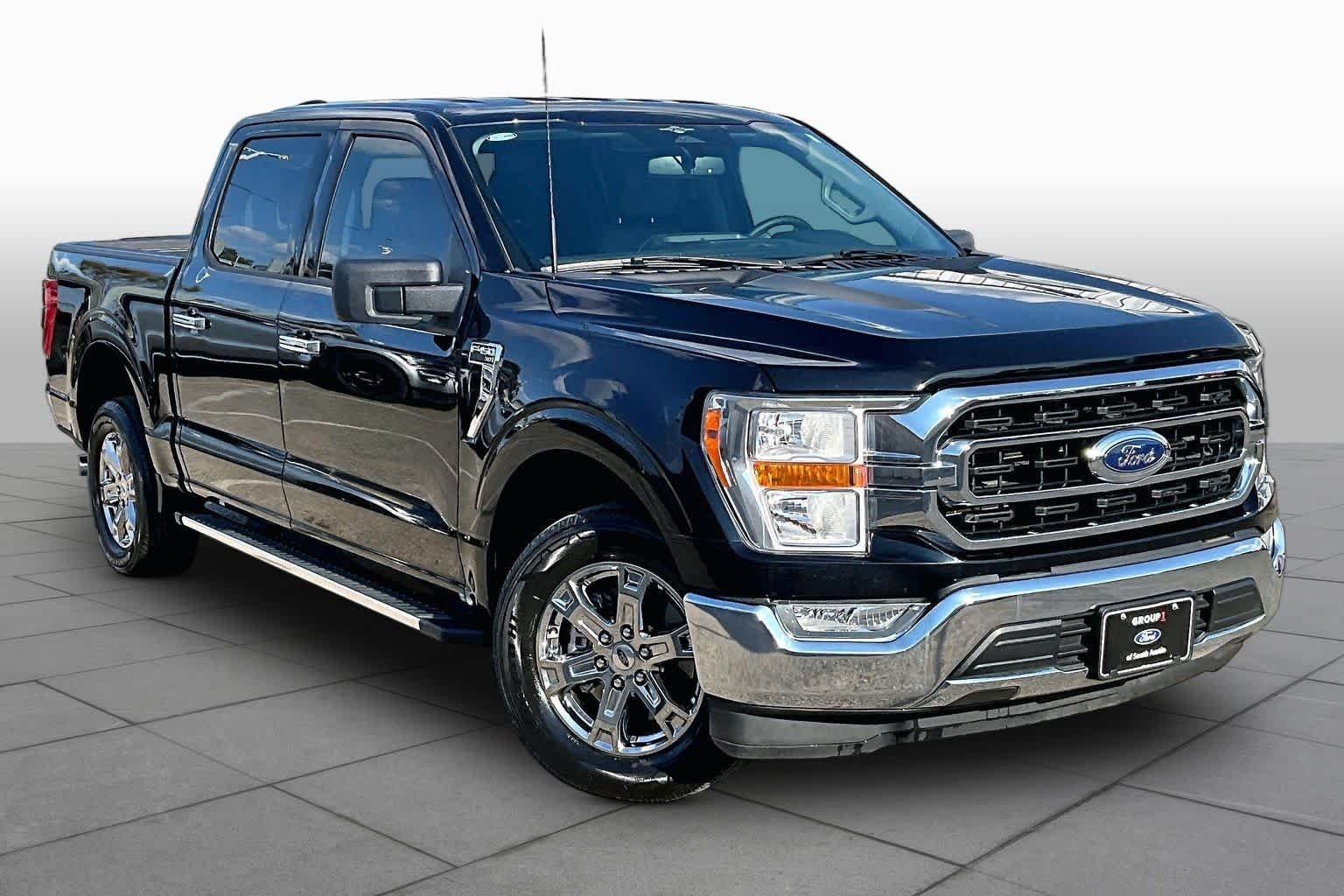 Used 2023 Agate Black Ford XLT image 3