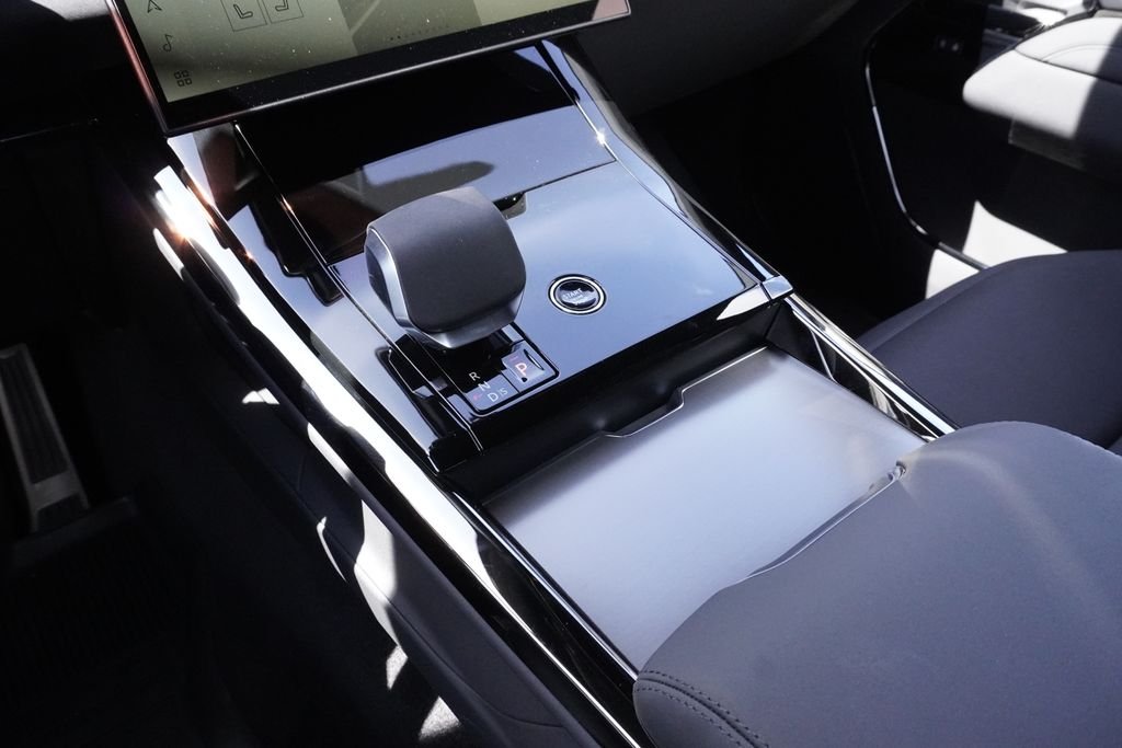New 2026 Borasco Grey Land Rover Dynamic SE image 14