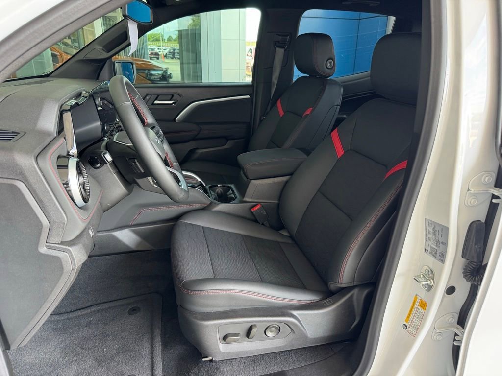 2026 Chevrolet Colorado Z71 - Photo 17