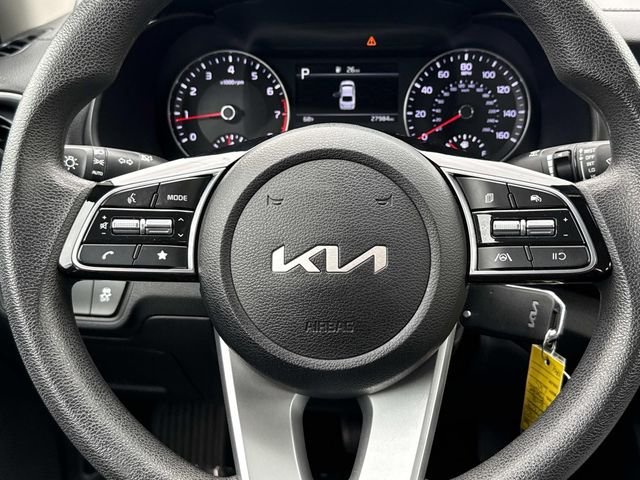 Used 2023 Black Kia LXS image 17
