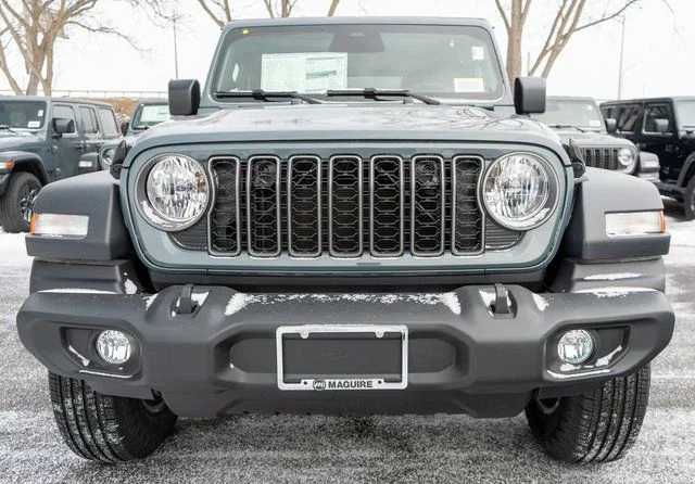 New 2026 Anvil Clear-Coat Exterior Paint Jeep Sport S image 3