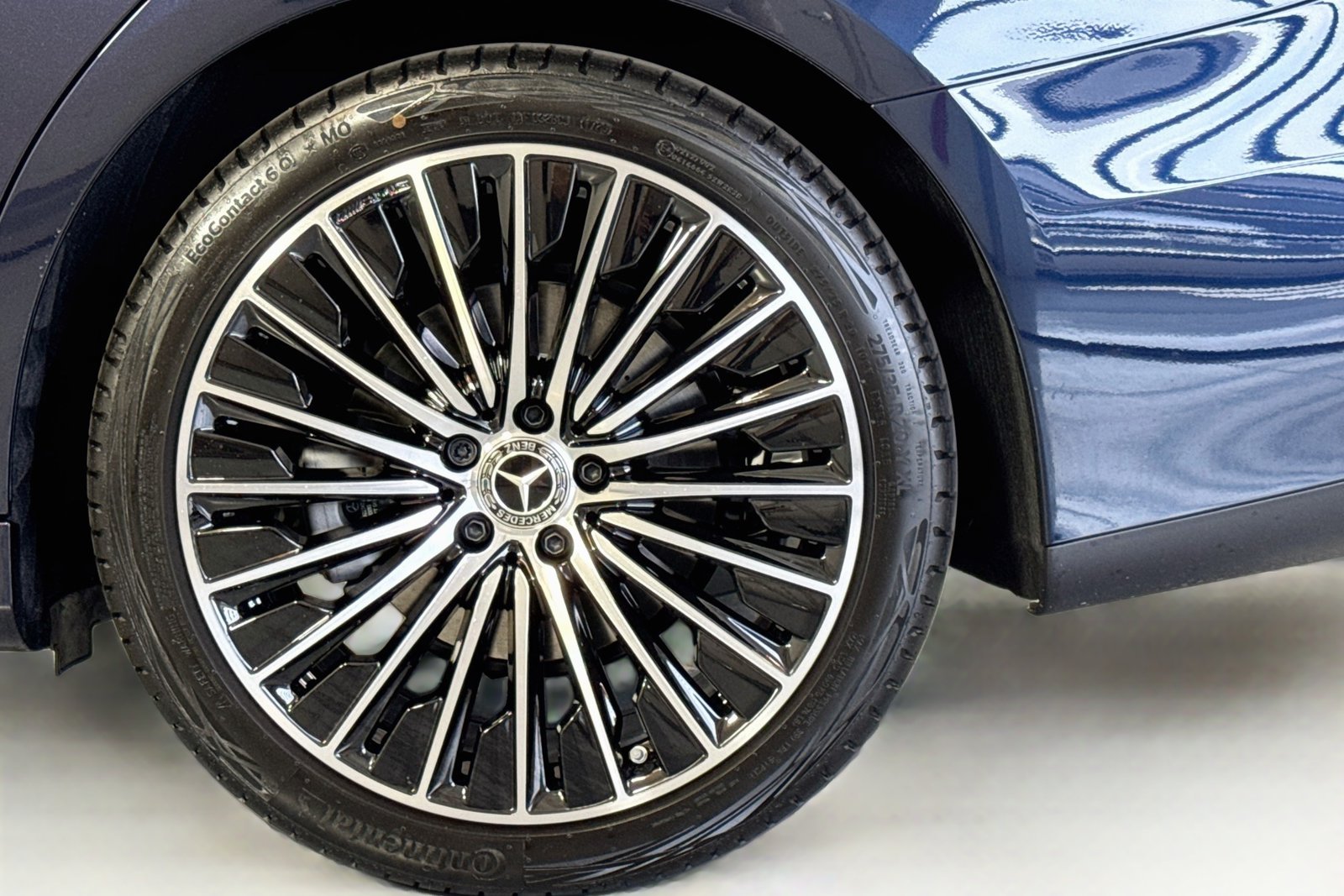 New 2027 Nautical Blue Metallic Mercedes-Benz E 350 image 29