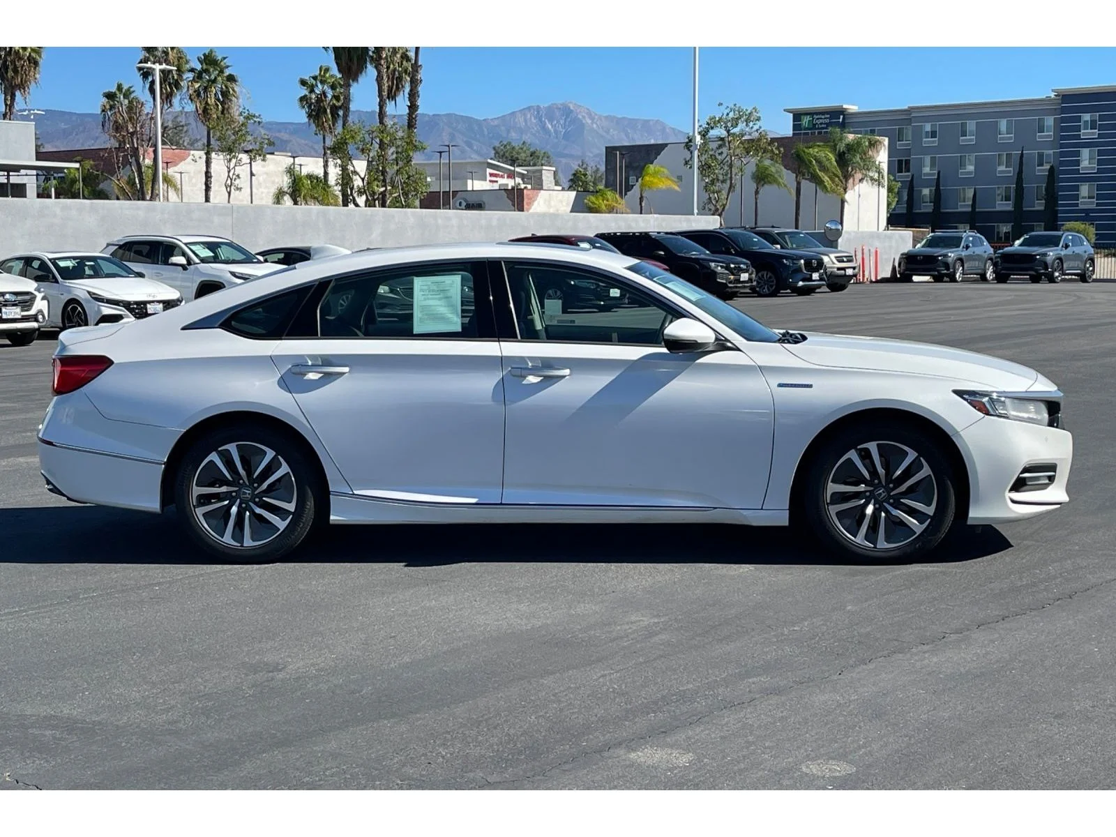 Used 2020 Platinum White Pearl Honda Touring image 7