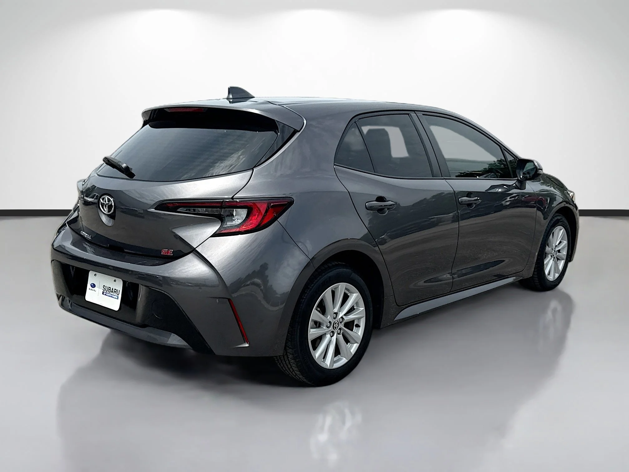 Used 2024 Magnetic Gray Metallic Toyota SE image 3