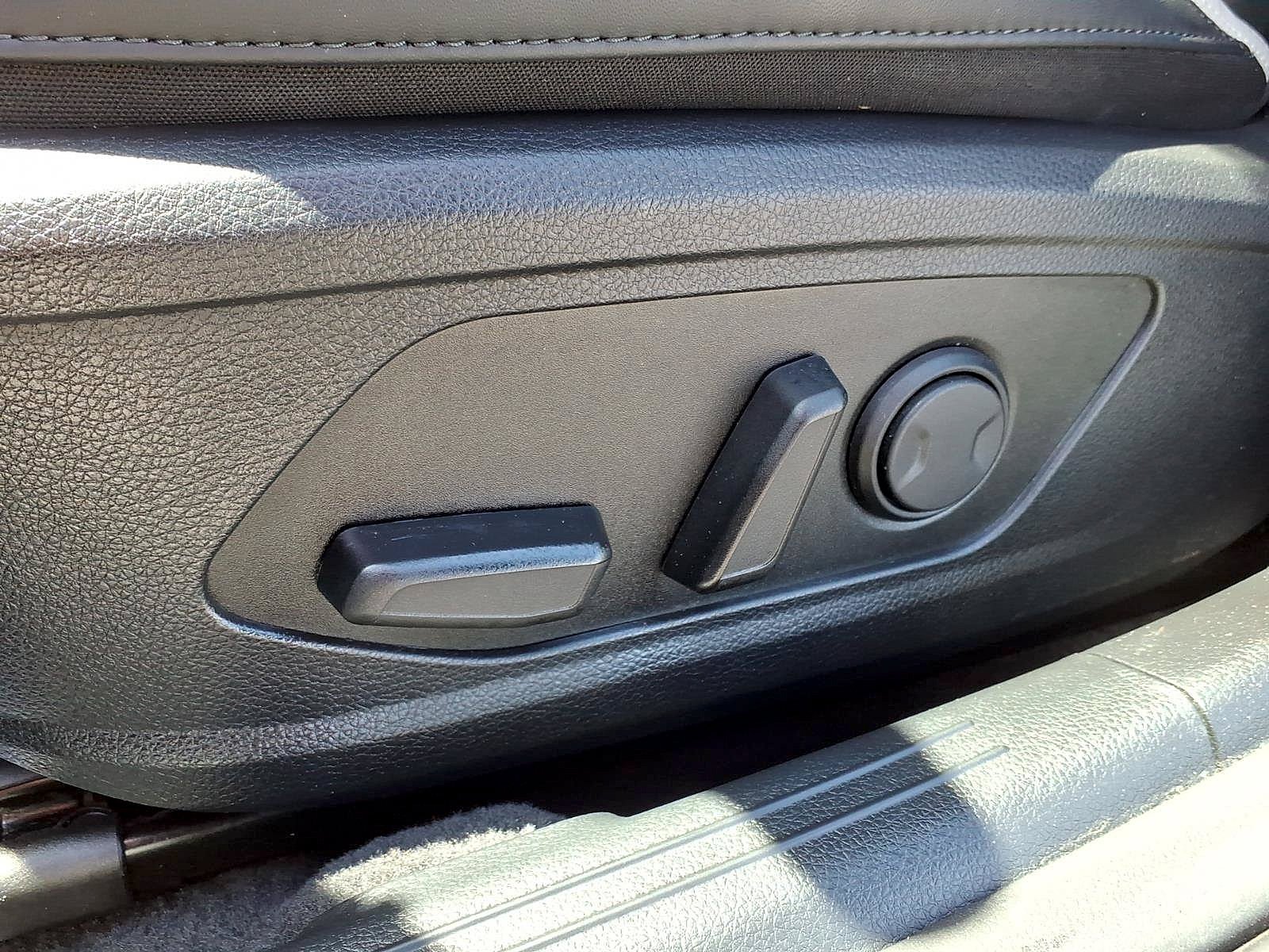 Certified Used 2025 Wolf Gray Kia GT-Line image 4