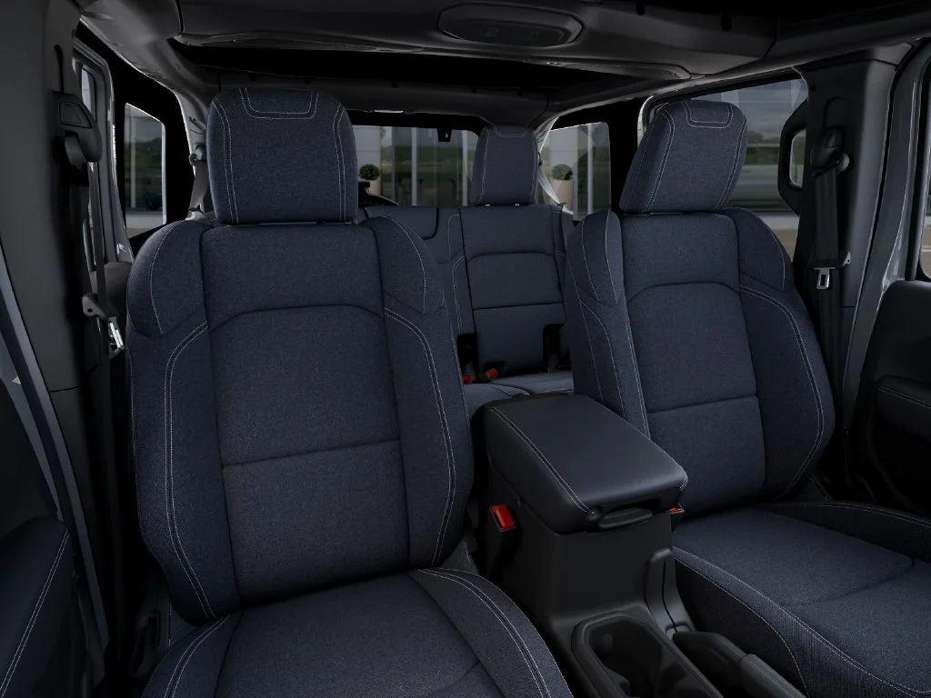 New 2026 Bright White Clear-Coat Exterior Paint Jeep Sahara image 16
