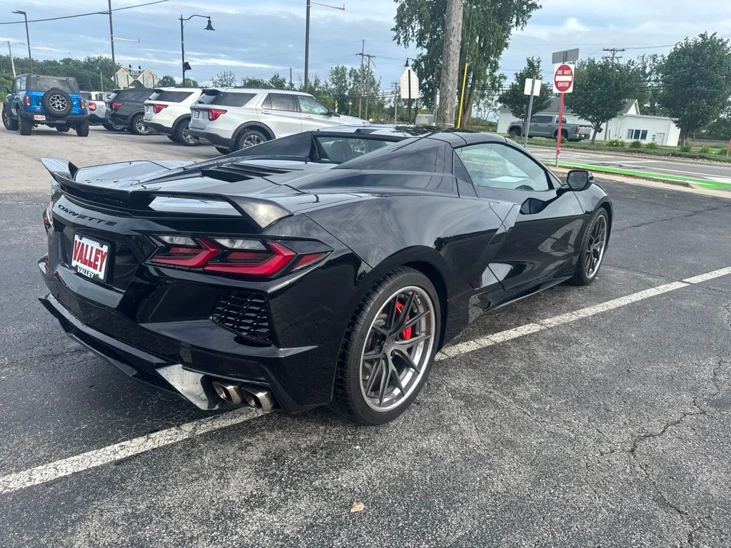 Used 2021 Black Chevrolet Stingray image 3