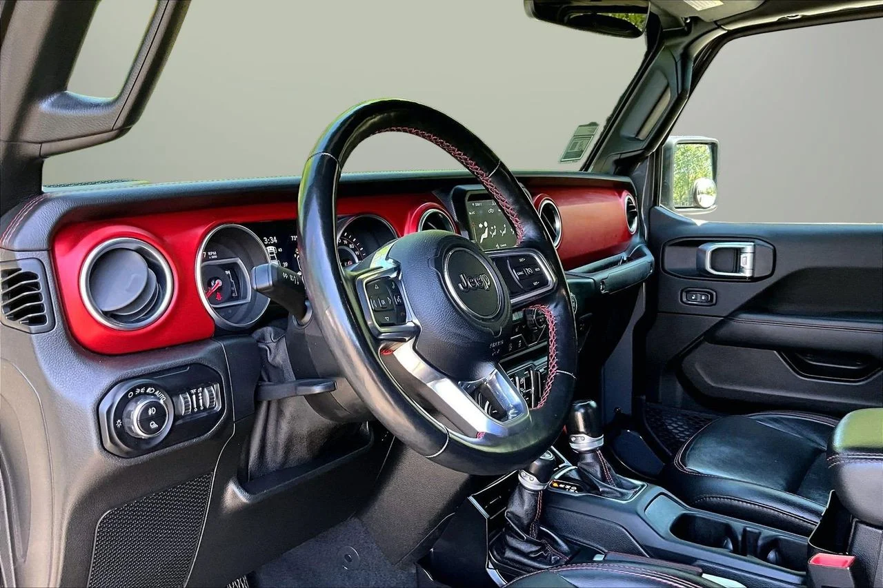 Certified Used 2021 Gray Jeep Rubicon image 19