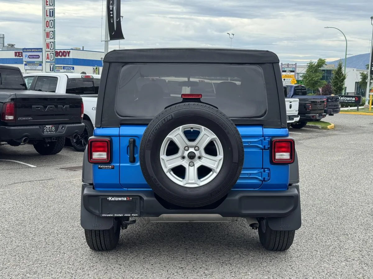 Used 2023 Blue Jeep Sport S image 7