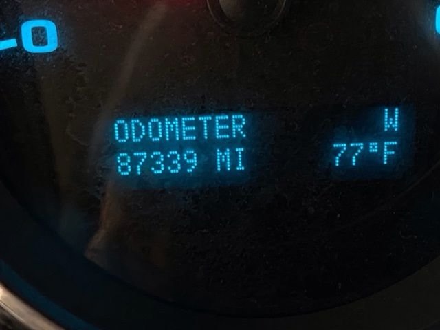 Used 2011 Red GMC SLE image 26