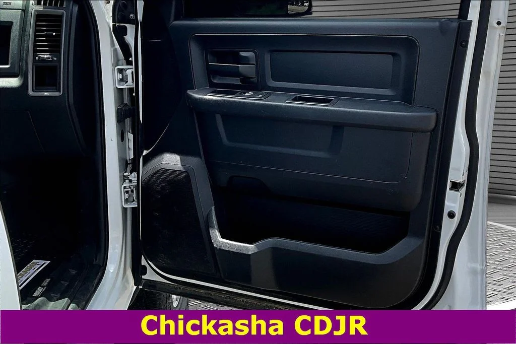 Used 2016 White Ram Tradesman image 29