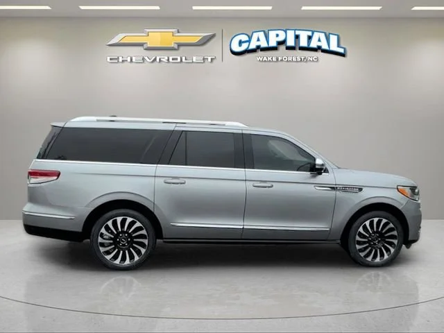Used 2022 Silver Lincoln Black Label L image 6