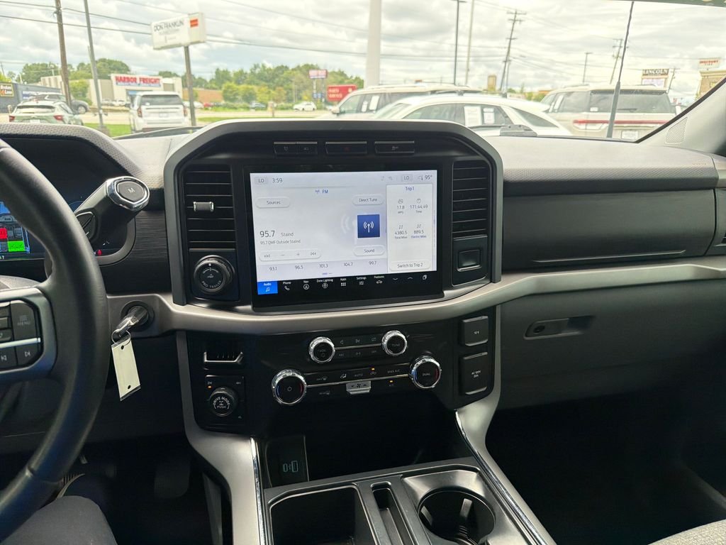 Used 2024 White Ford XLT image 21