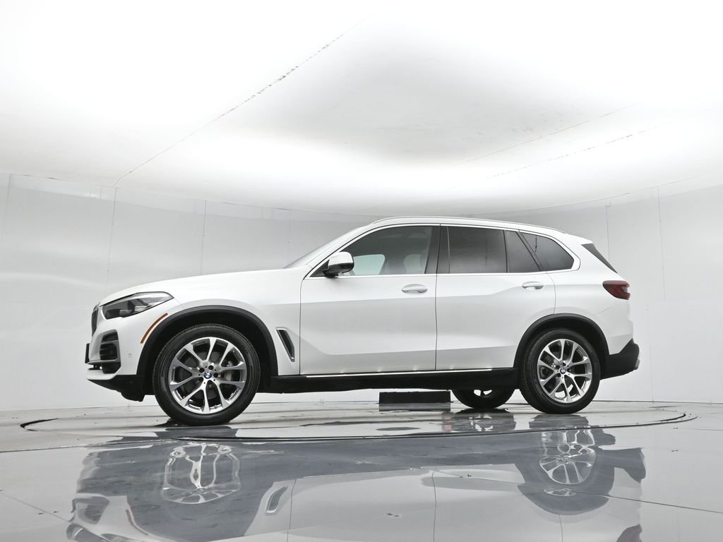 Certified Used 2023 White BMW sDrive40i image 61