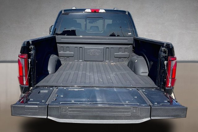 Used 2025 Black Ford Platinum image 23