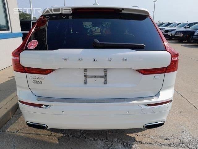 Used 2021 Crystal White Metallic Volvo Inscription image 6