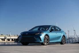 Used 2025 Ocean Toyota XSE image 1