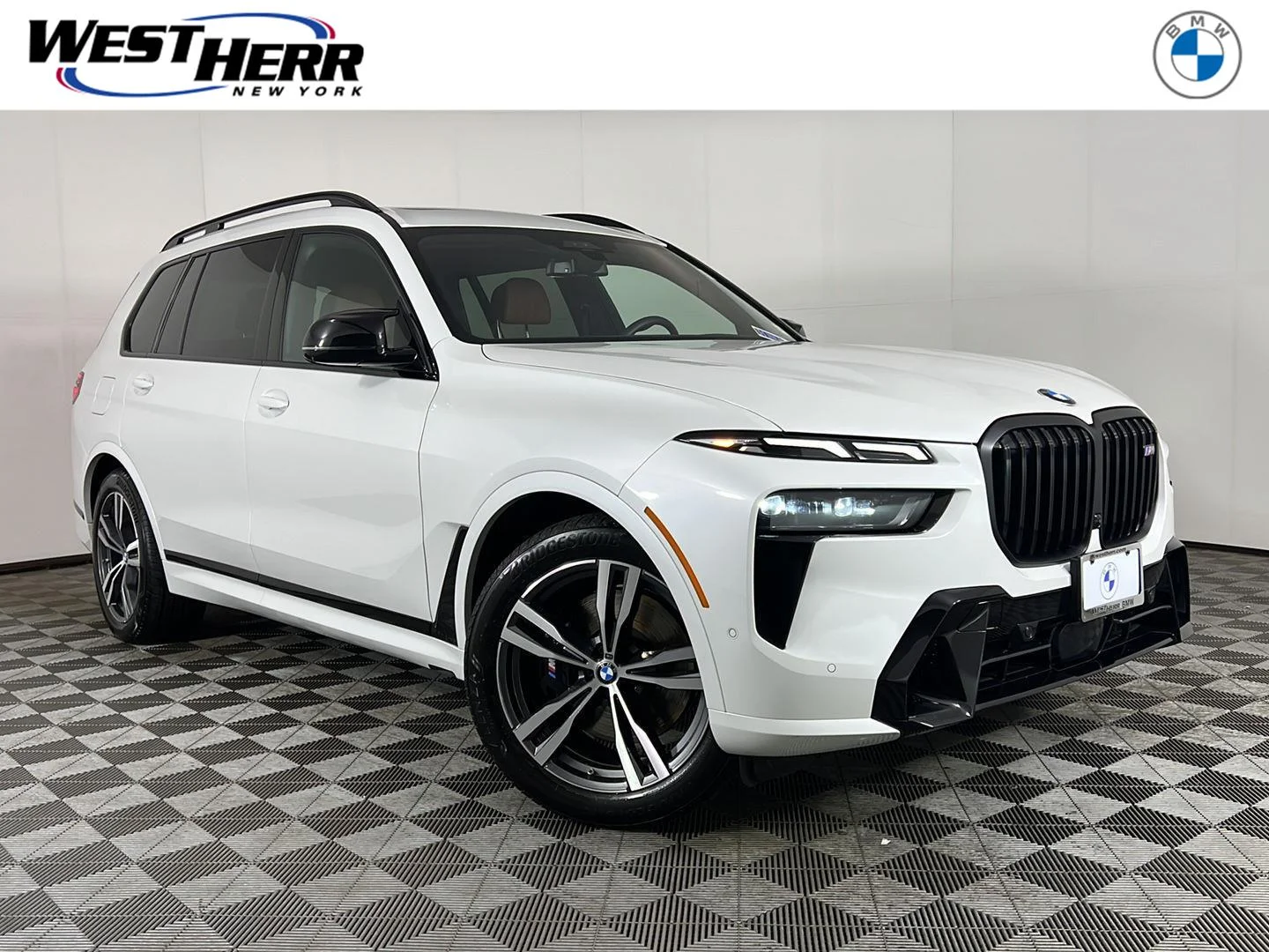 2026 BMW X7 M60i's photo