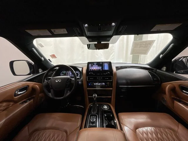 Used 2022 Black INFINITI Sensory image 16