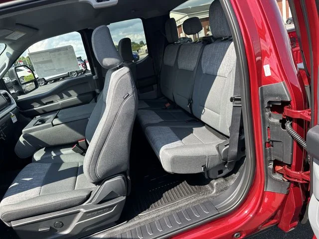 New 2026 Ruby Red Metallic Tinted Clearcoat Ford F-250® XLT image 24