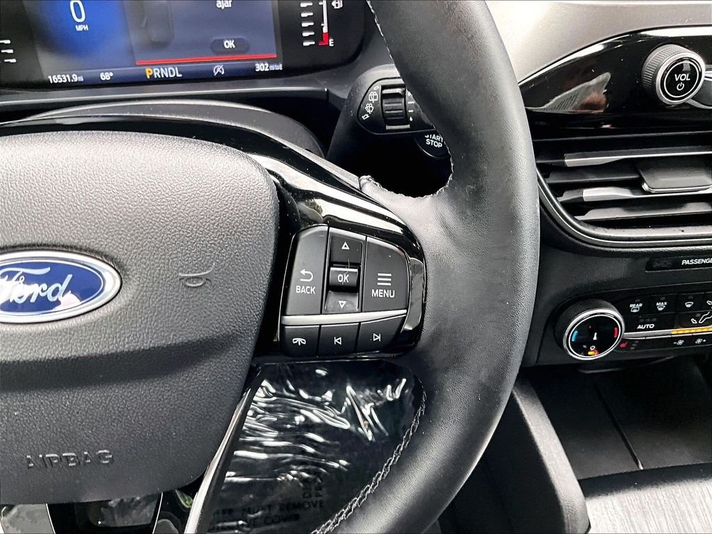 Used 2023 White Metallic Ford Active image 24